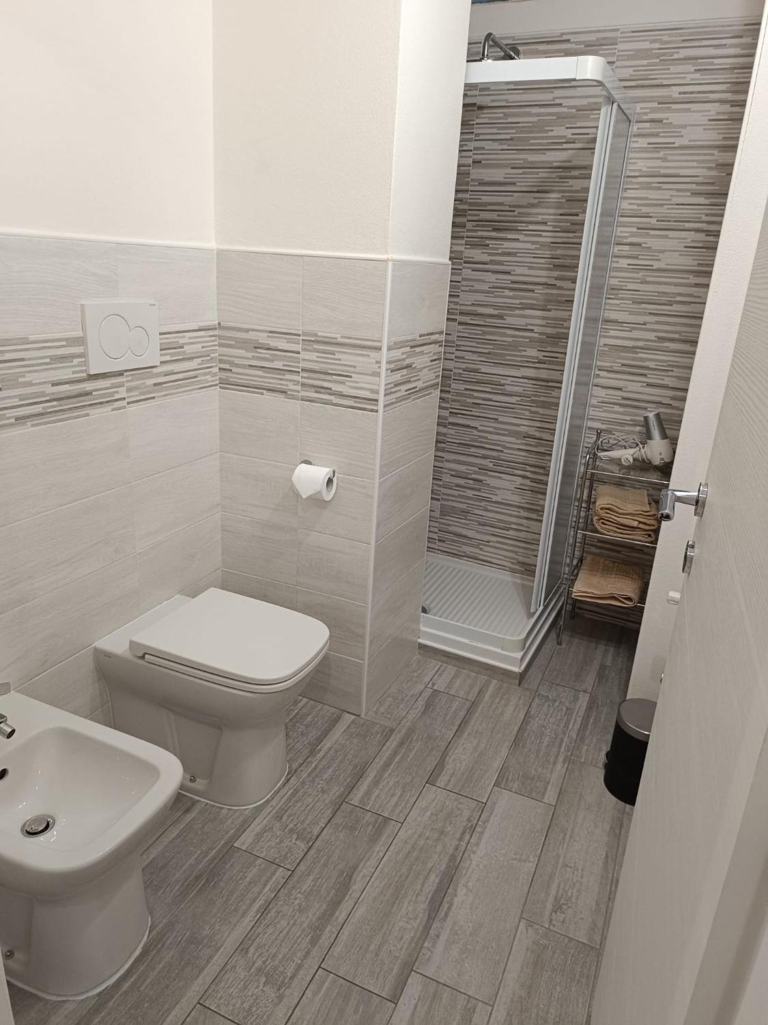 סטרסה Fior&Iris Apartments מראה חיצוני תמונה